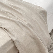 Load image into Gallery viewer, Oatmeal Linen Sheet Set
