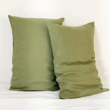 Load image into Gallery viewer, Moss Linen Pillowcases Pair
