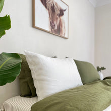 Load image into Gallery viewer, Moss Green Pillow Set
