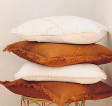 Load image into Gallery viewer, La Bocasse Rust Linen Cushion Cover
